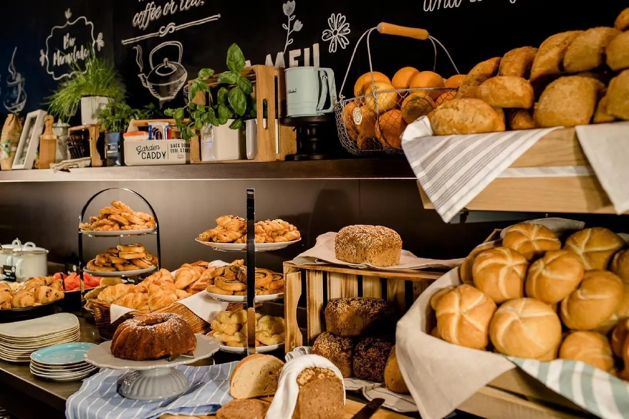 Motel One Edinburgh-Princes Hotel Edinburgh